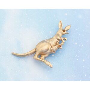 Vintage Baby and Mama Kangaroo| Topaz Eyes| Gold Tone| Avon| J14